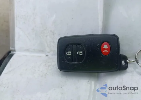 2015 Toyota Prius Two из США, поврежденный, VIN JTDKN3DU1F0484701